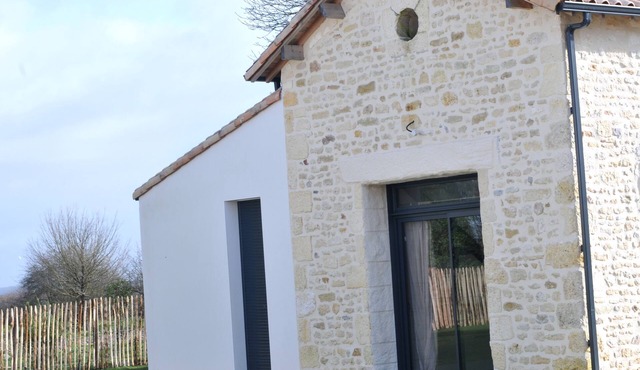 renovated private house with terrace and summer kitchen 10 minutes from the beaches