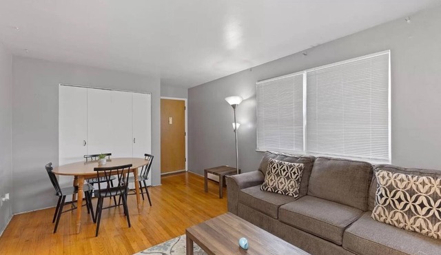 Renovated, Private Apt 15 mins from Cincy! pet friendly, long-term&short-term