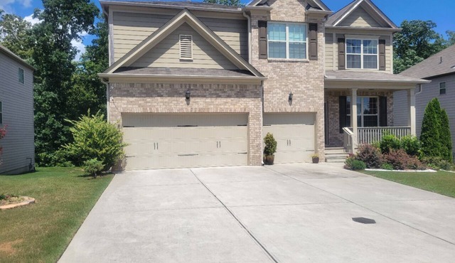 Renovated, private, secure, clean and quiet 1 Bedroom Apt.