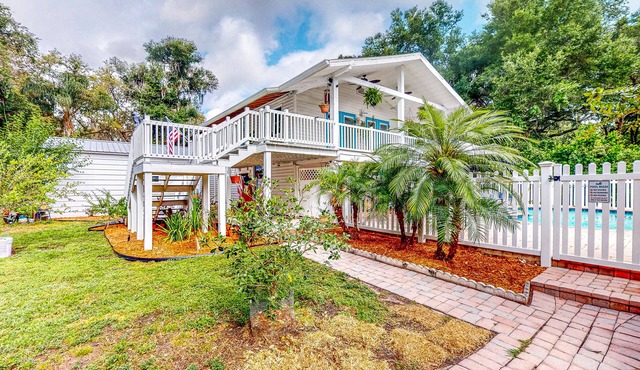 Renovated retreat with pool, firepit, balcony, & bikes - snowbird-friendly