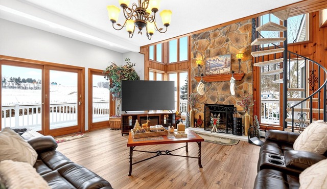 Renovated Retreat w/Epic Garage Game Room Near Ski Resorts