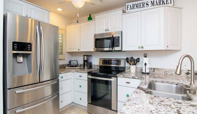 Renovated Saddlebrook 1st Floor 2bd/2ba Condo w/Golf & Water Views