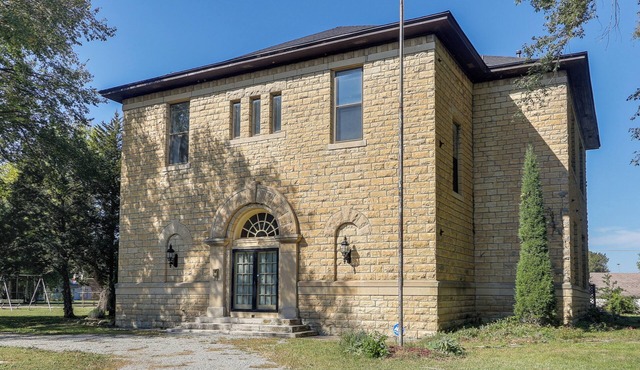 Renovated Schoolhouse w/Piano & Private Deck!