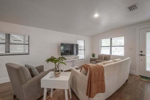 Renovated Seminole Heights Beauty