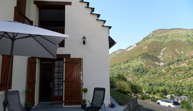 Renovated sheepfold in the heart of the Pyrenees