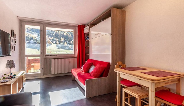 Renovated ski-in studio - 4 people, balcony