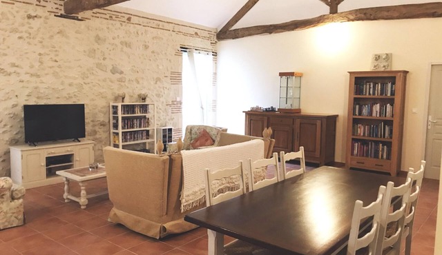 Renovated Stone Barn with private use large pool on Smallholding in Countryside