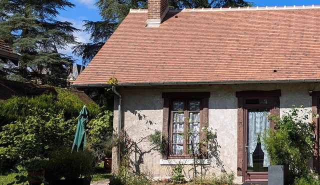 Renovated studio in Sologne with private garden, ideal for 2 guests