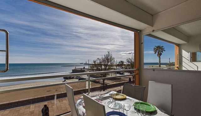 Renovated studio cabin, sea view - 4 guests