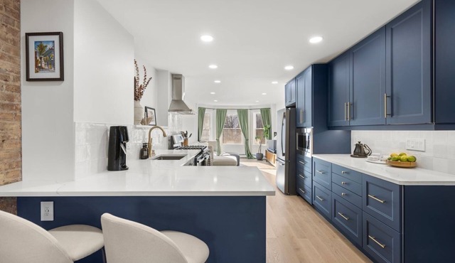 Renovated townhome in Downtown Jersey City w Backyard patio