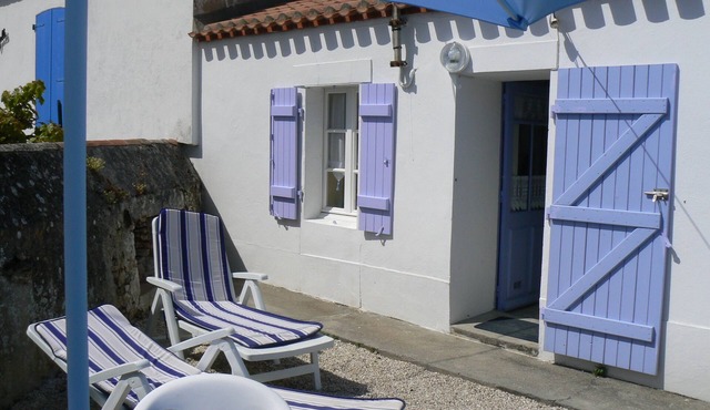 Renovated traditional fisherman's cottage 250 m from the beach