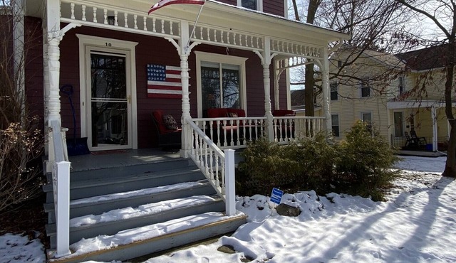 Renovated Victorian in 'Americas Coolest Small Town'