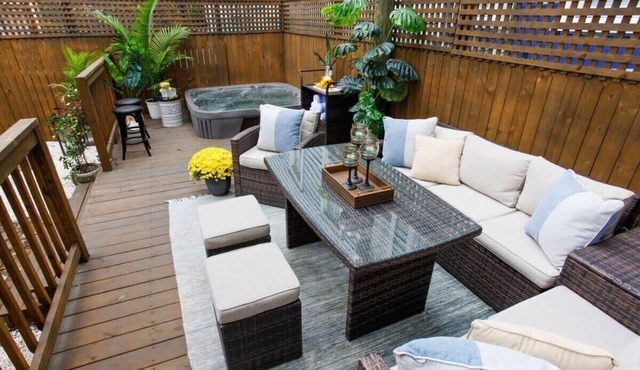 Renovated Victorian District Home | Hot Tub