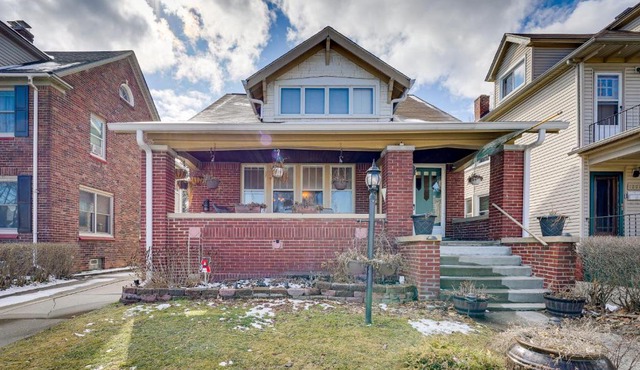 Renovated Victorian House about 7 Miles to Downtown!
