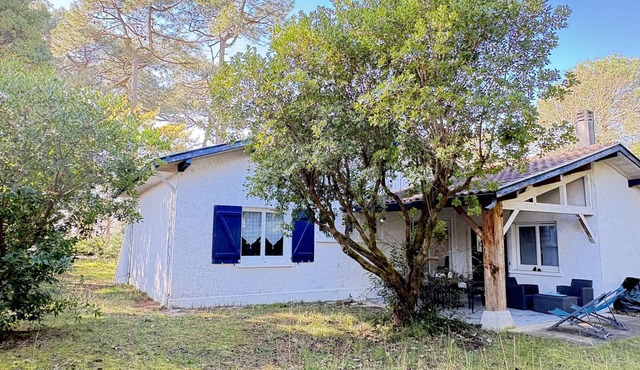 Renovated villa 800m from beach - 7 guests