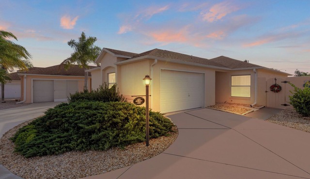 Renovated Villa Btwn Lake Sumter & Spanish Springs