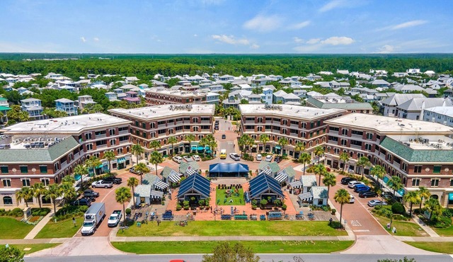 Renovated Village of South Walton Studio. Walk to Rosemary & Alys!