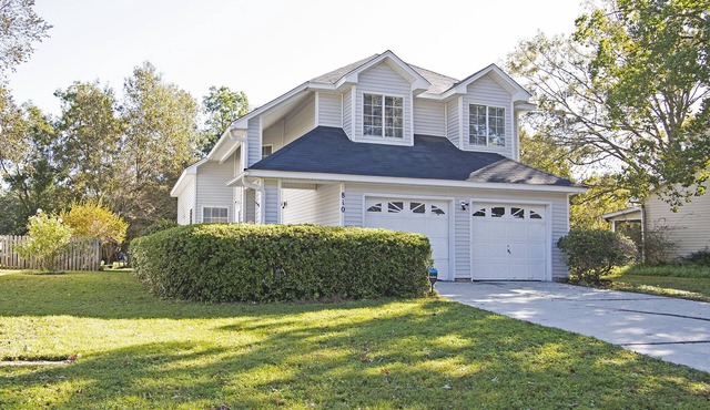 Renovated West Ashley Retreat, Near Downtown & Folly Beach