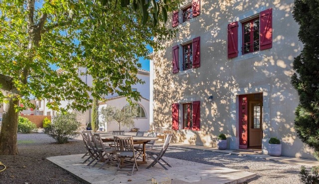 Renovated Winegrower's House with Shared Pool, Wi-Fi & AC in the Heart of the Vineyards