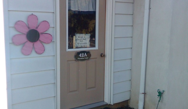 Rent A Cottage On A Small farm