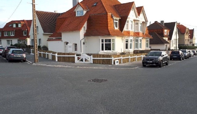 Rent a large apartment (approx. 140m²) +/- 8 people in a traditional Villa in Hardelot near the beach