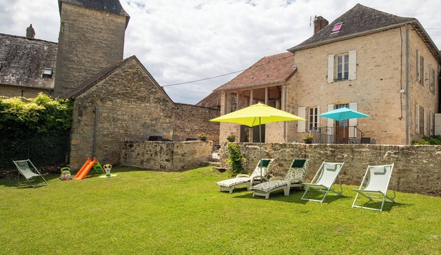 RENT A VERY NICE GITE IN A CLASSIFIED VILLAGE LABEL "plus beau village de france" (most beautiful village in France)