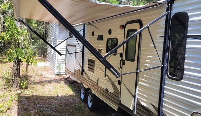 Rent an AWESOME RV at the beach! Sleeps 8 plus outdoor kitchen!