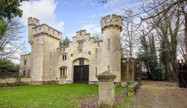 Rent an entire Castle & Grounds (sleeps 18)