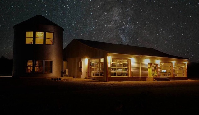 Rent both the Highbanks and Southview spaces for a full "West Barn" experience!