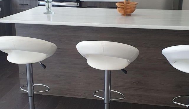 Rent entire house in Wasaga Beach. Spacious and Cosy!