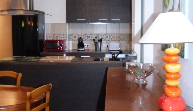 Rent fully-equipped apartment 340€ per week or year-round
