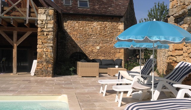 Rent Gite Casalissa house with heated pool in Perigord Noir, Sarlat
