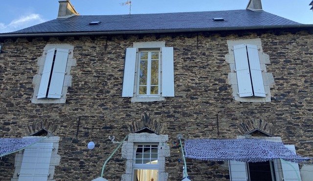 Rent Holiday Home Aveyron - heated swimming pool