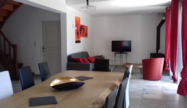 Rent House in sainte-eulalie-en-born