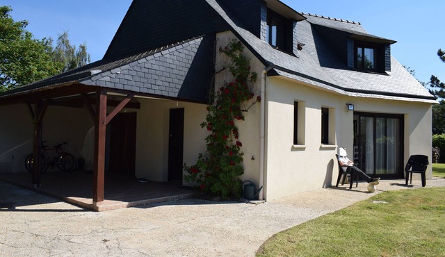 Rent House 400m from the beach