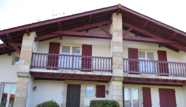 Rent House, near the Sea and Mountain in the city of Aquitaine