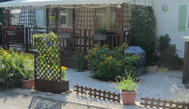 RENT MOBIL HOME TT COMFORT 40M2 AIR CONDITIONING 2/8 PERS 3CH 2SB 2WC