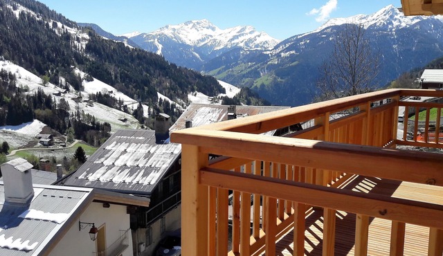Rent New apartment 64m2 in Chalet in the heart of the village of Hauteluce