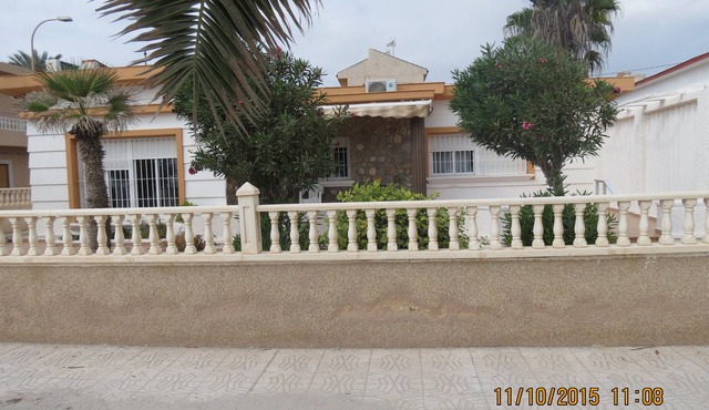 Rent Villa front line of the beach