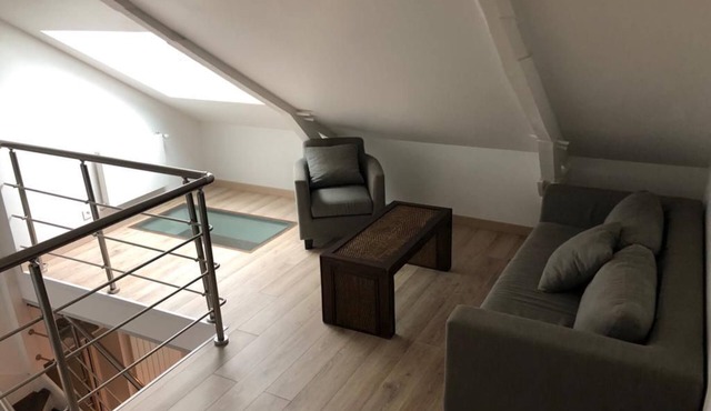 Rent village house sleeps 12