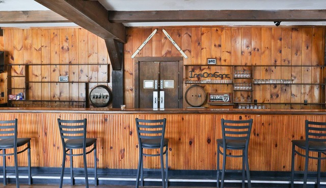 Rent your own private Resort! Walk to the slopes at Gore Mountain!