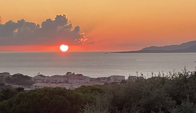 RENTAL APARTMENT AT THE VILLA 55 m2 SEA VIEW - 5 minutes from the beaches