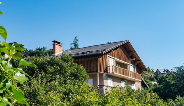 Rental Apartment Embrun Serre Poncon 6-8 people in detached villa