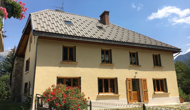 Rental apartment type 2 in mountain house in Risoul - 05600