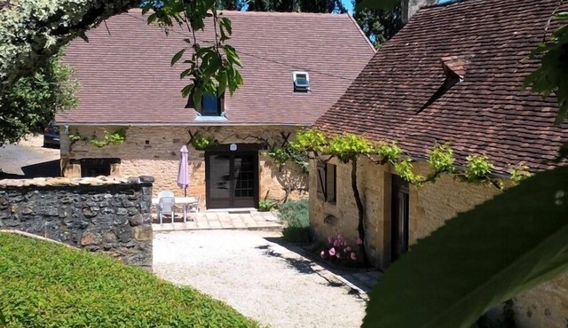 Rental cottage "Lou Cantou" in Black Périgord