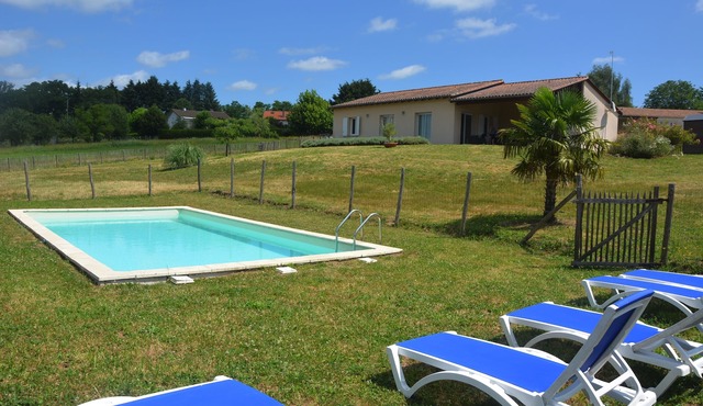 Rental house swimming pool Dordogne availabilities SUMMER 2025