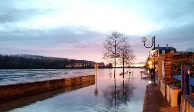 Rental in a former sailor's inn from 1610, on the banks of the Loire