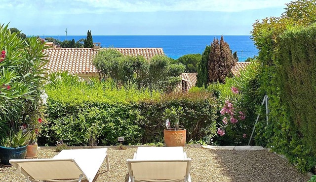 Rental mazet Domaine de Pramousquier