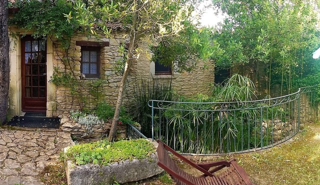 Rental Mazet stone between Nimes and Montpellier