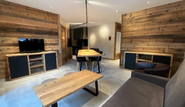 Rental of 12 gîtes and 1 chalet that can accommodate 2 to 10 people.